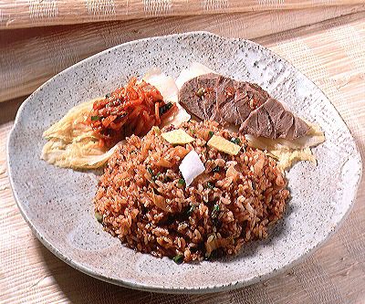 Kimchi-bokkeumbap, Korean kimchi fried rice, a home cook's way to try kimchi — kimchi europe health