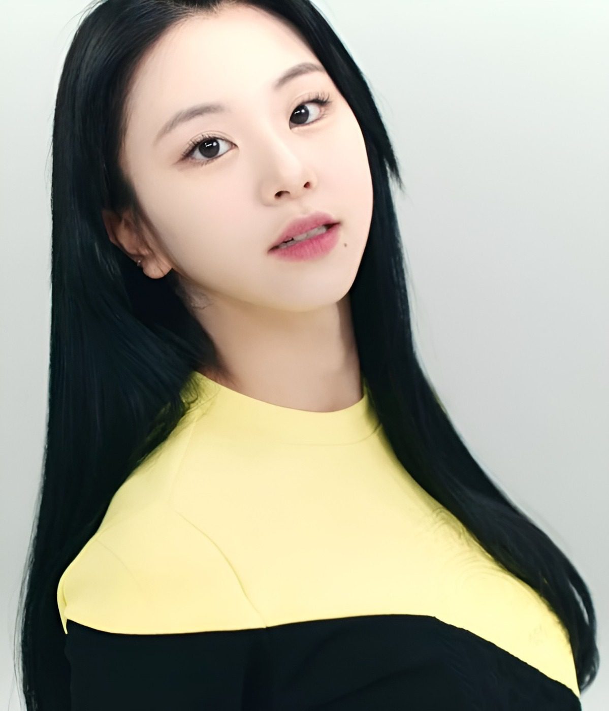 Chaeyoung of TWICE performing on stage — kpop smoking rumors