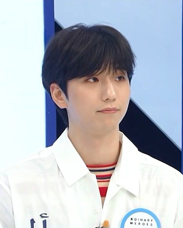Gaon of Xdinary Heroes appearing on a Korean TV variety show — sasaeng fan explained